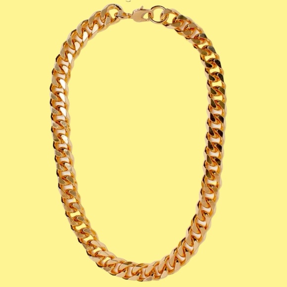 🌟Stunning New Gold Necklace, intricate double Cuban design is very striking - Picture 3 of 9